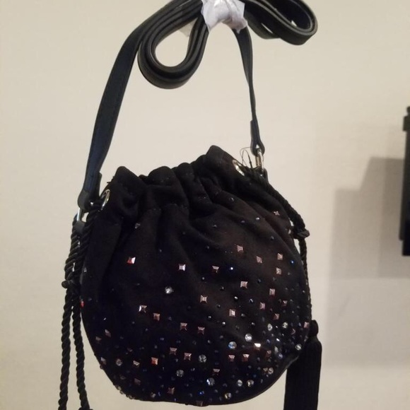 BLACK DRAW STRING PURSE - Picture 3 of 4